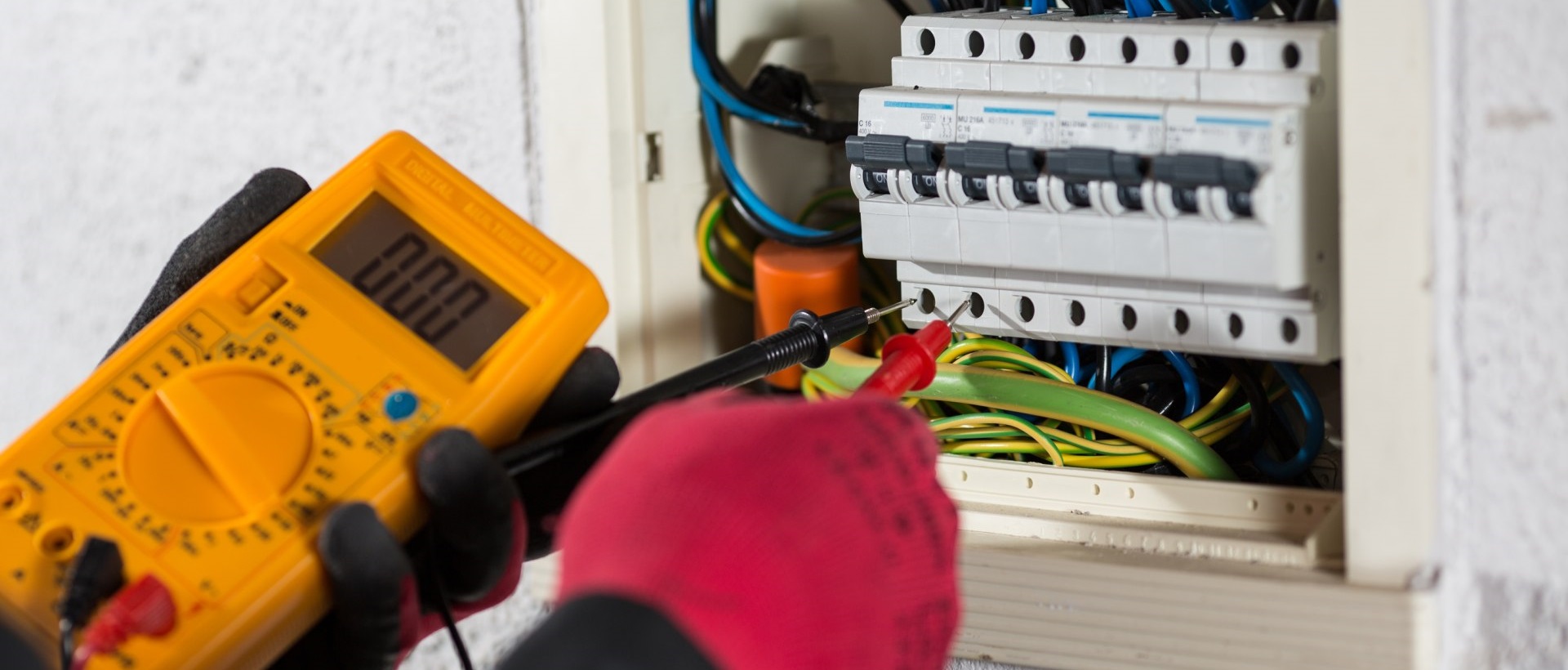 Electricians EC2